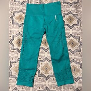 Gymshark Teal Cutout Cropped Seamless Legging Size Small